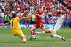 开云体育下载-欧洲足球领域将上演一场精彩比拼的简单介绍