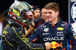 开云体育官方网站-索伯车队逆转雷诺车队，勒克莱尔高光表现