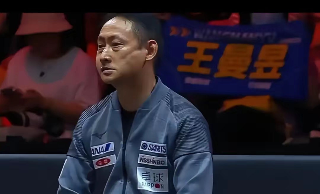 包含红彤彤比赛场：淘汰赛首轮的词条