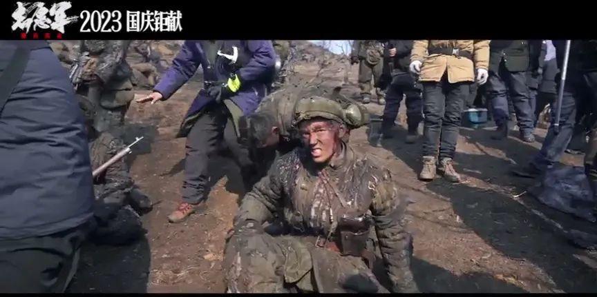 关于英勇抗敌！某队顶住对手围攻最终取得胜利的信息