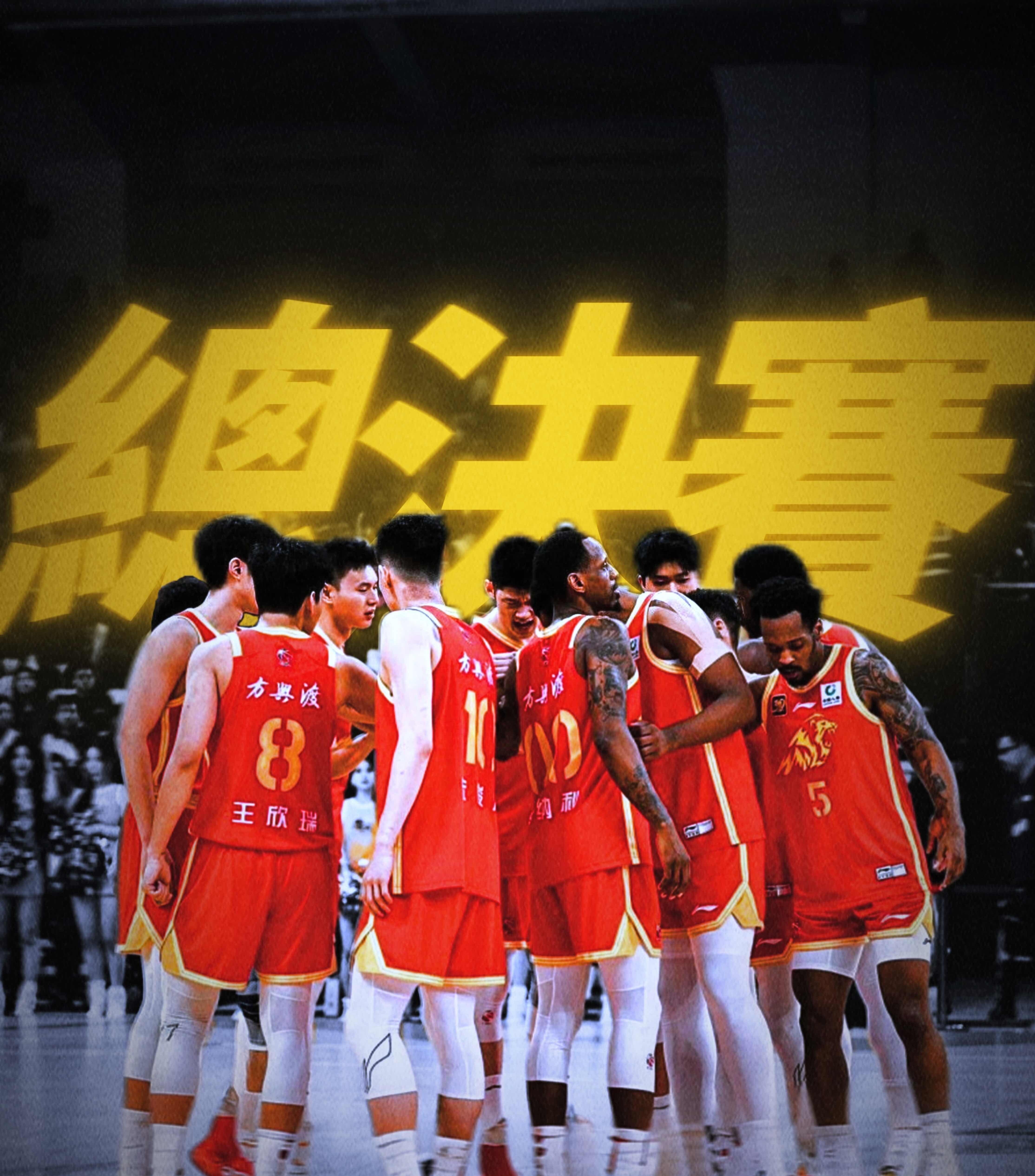 篮球联赛首轮淘汰赛陷入激烈角逐
