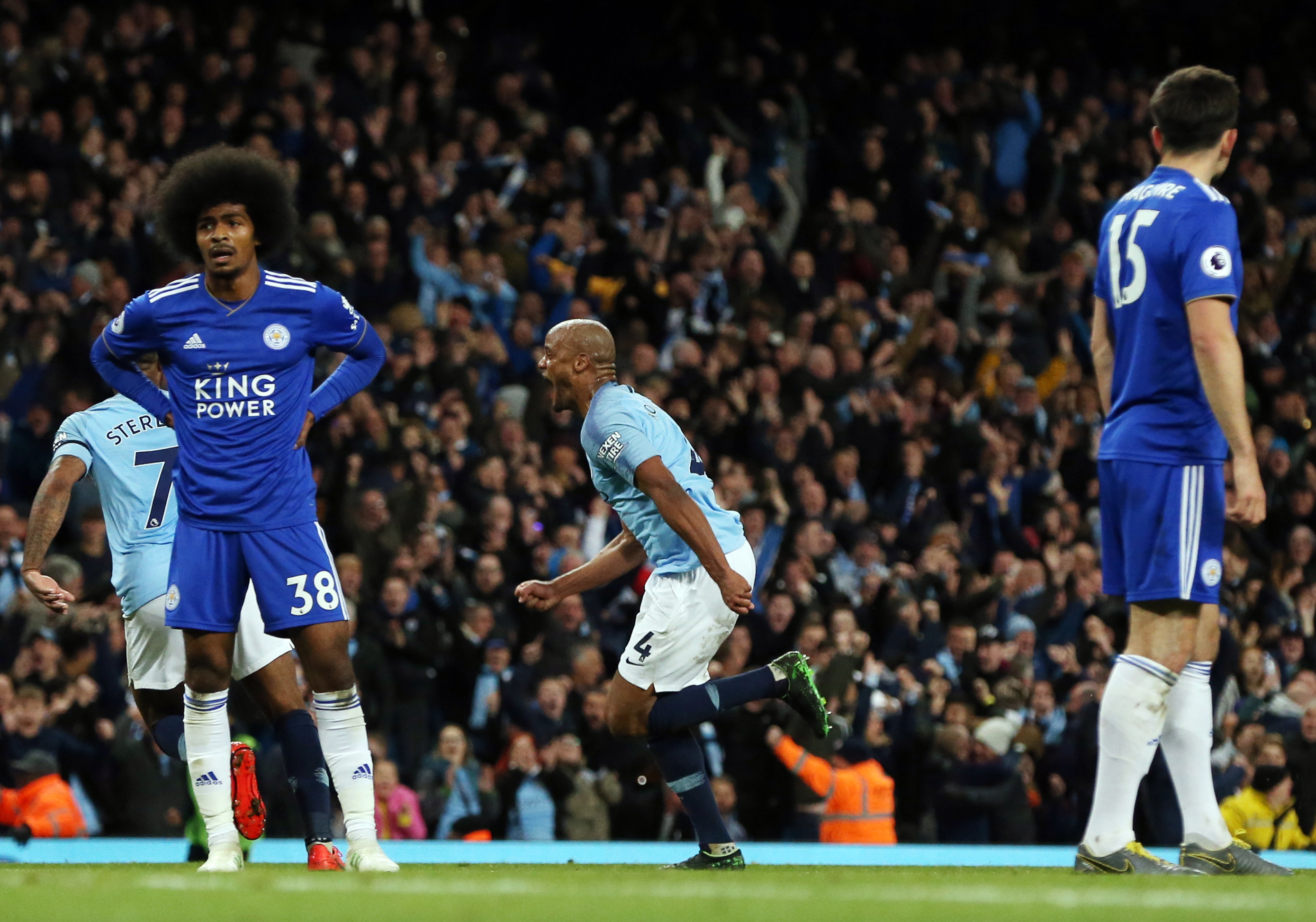 曼城与莱斯特城的比赛引发激烈争议