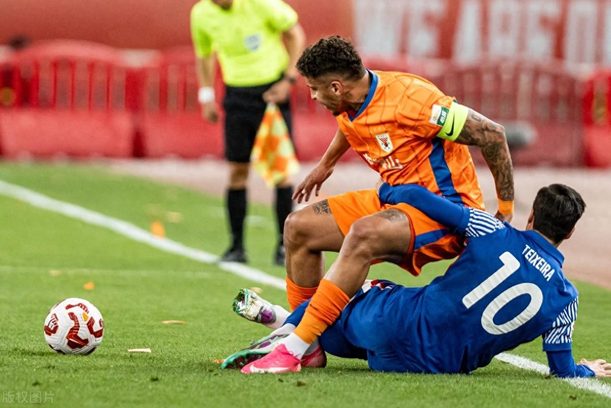 关于申花战胜泰达,客场不败全面维持的信息 关于申花战胜泰达,客场不败全面维持的信息