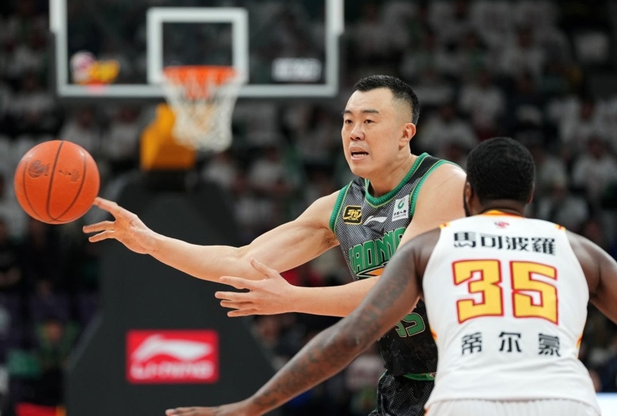 CBA战术调整奏效,成功扭转局势的简单介绍 CBA战术调整奏效,成功扭转局势的简单介绍