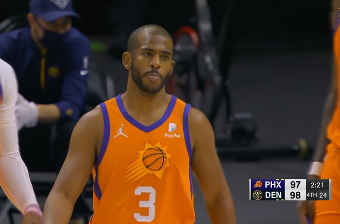 青岛队轻取掘金,保罗带队取胜 青岛队轻取掘金,保罗带队取胜